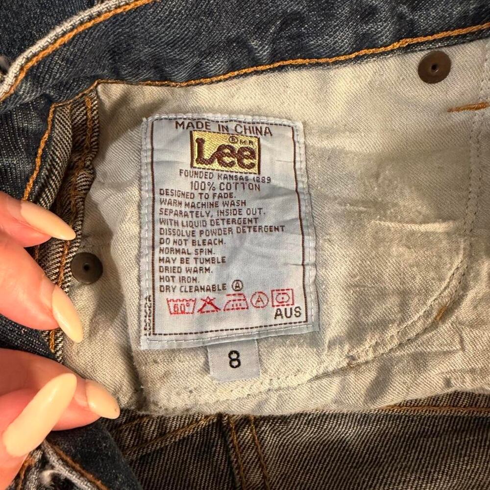 Lee denim mini skirt frayed edges size 8 - Picture 7 of 8
